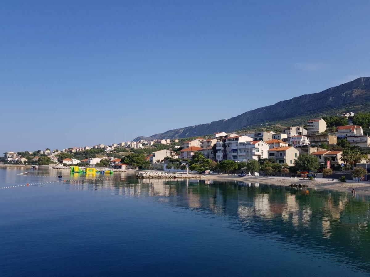 Apartmani Raos Dugi Rat Esterno foto